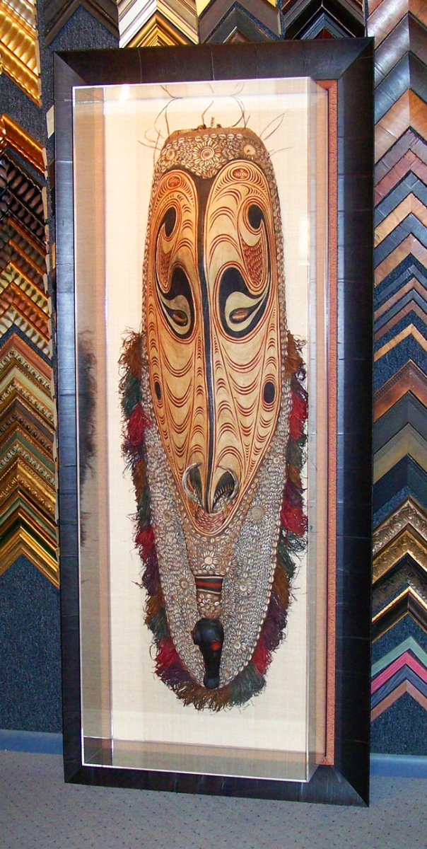 Papa  New Guinea Tribal Mask in Display Case 